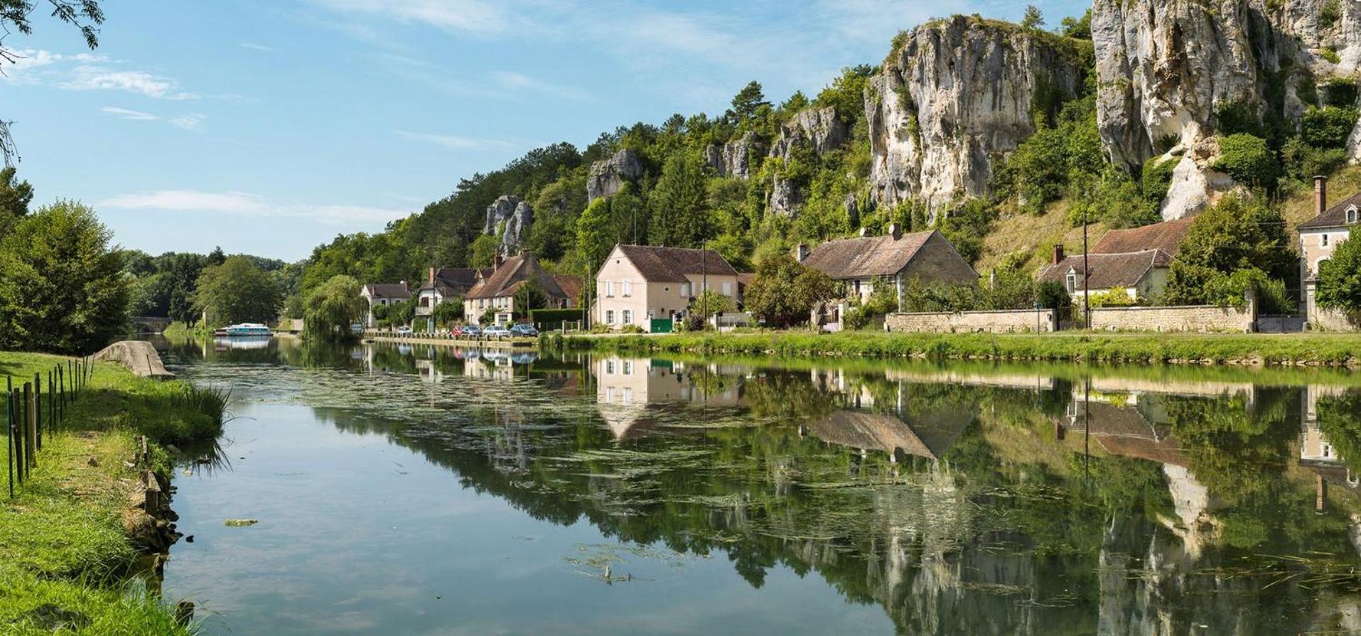 Meublé de tourisme La Maison d'Orgy Chevannes  Extérieur photo